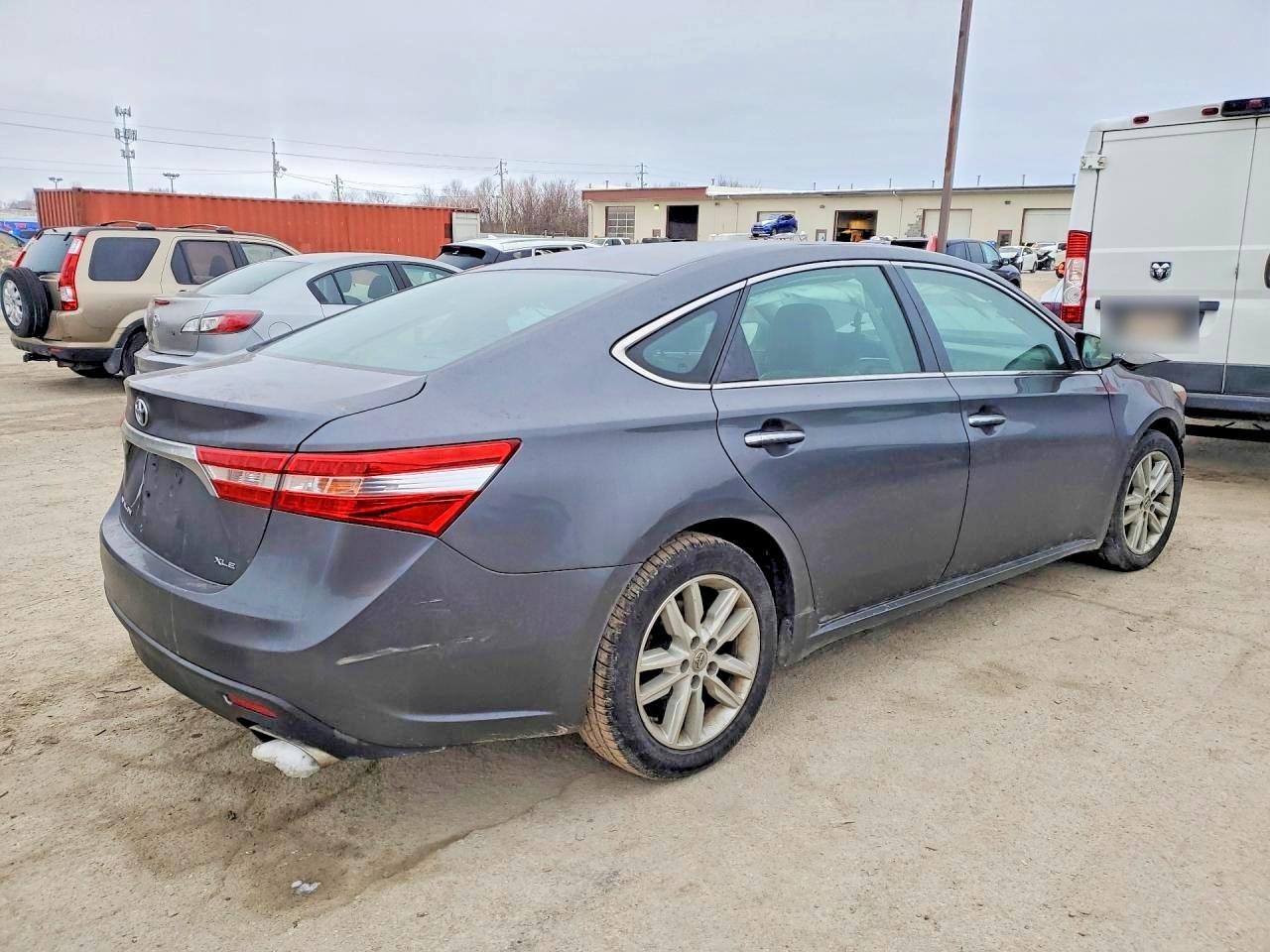 2013 Toyota Avalon Base