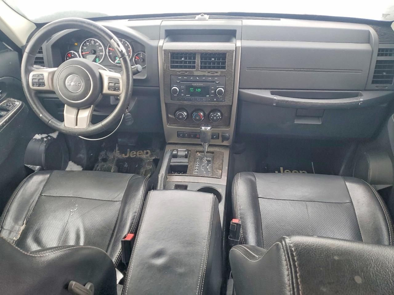 2012 Jeep Liberty jet