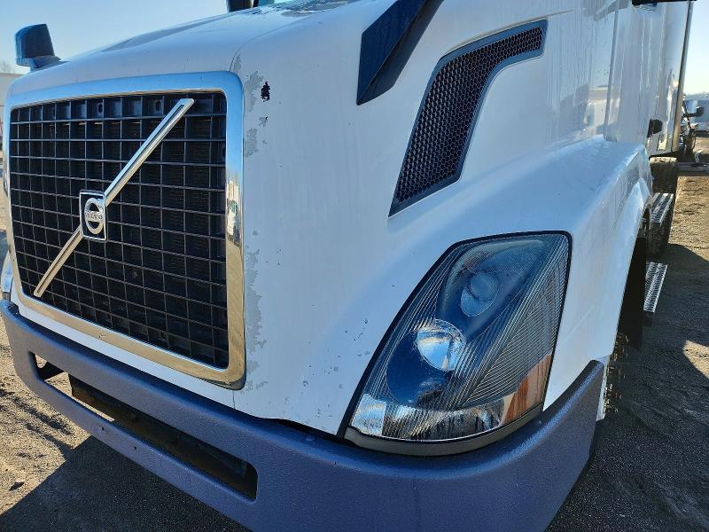 2017 Volvo Vnl Semi Truck