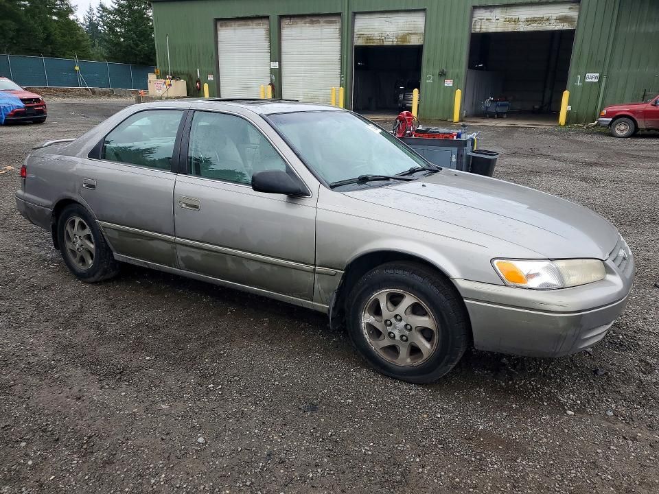 1998 Toyota Camry le V6