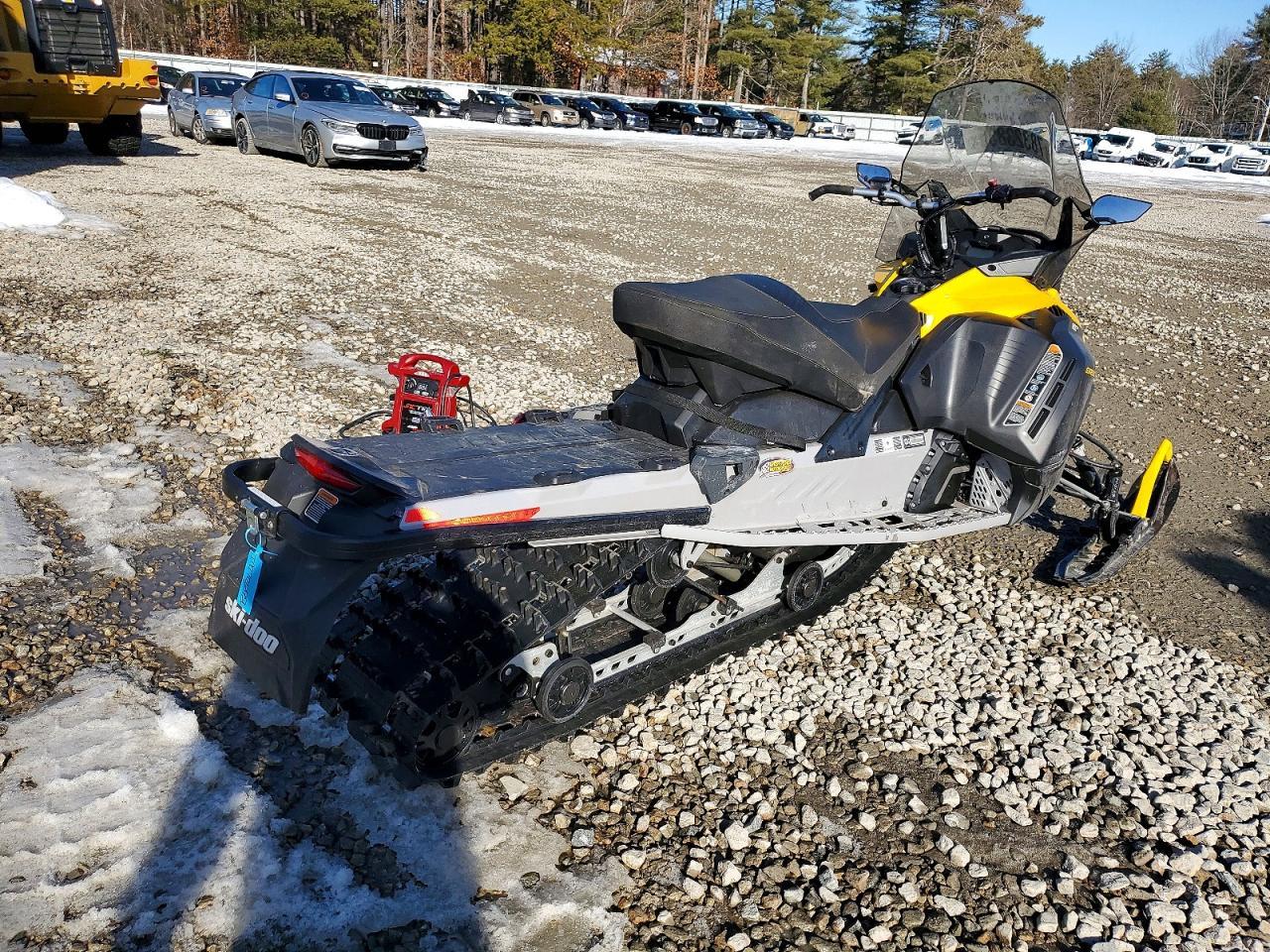 2023 Skidoo Expedition Sport Models