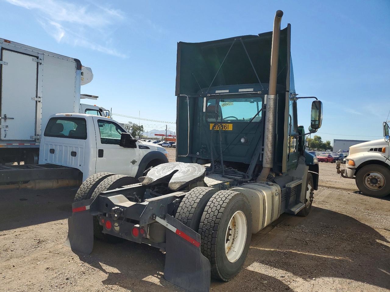 2018 Mack CX612 Semi Truck