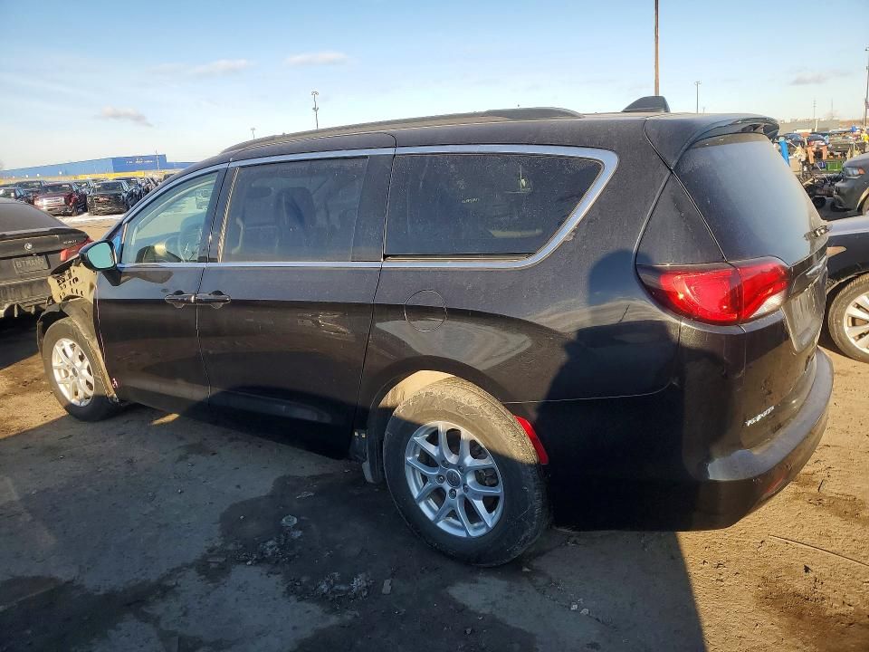 2020 Chrysler Voyager lxi