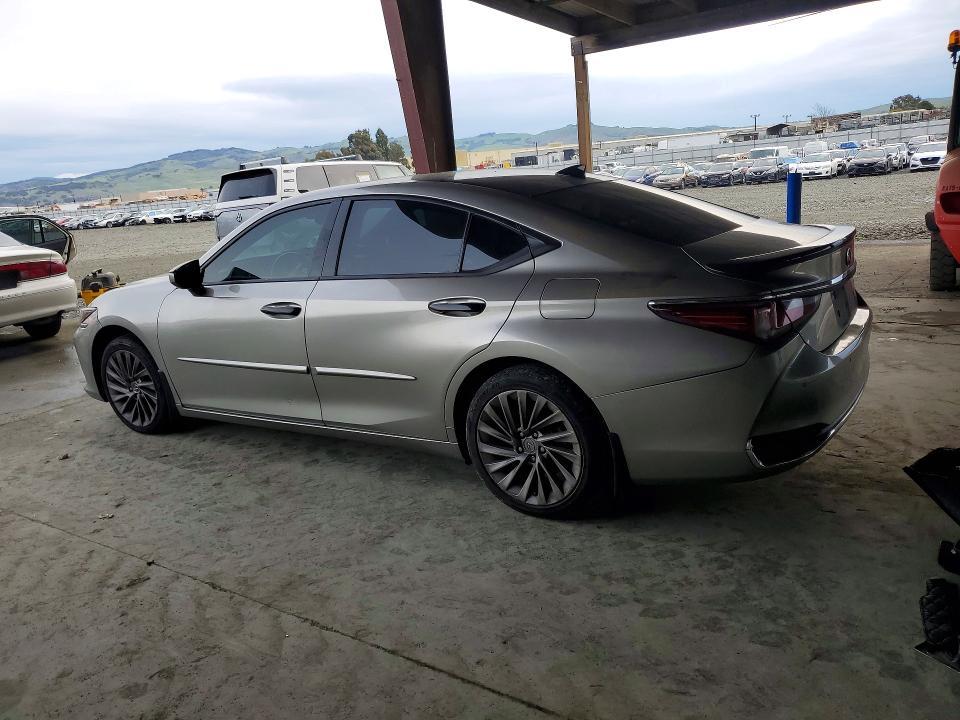 2021 Lexus Es 300h Luxury