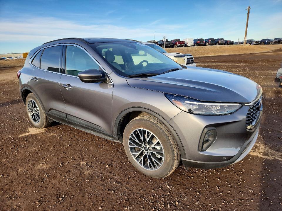 2025 Ford Escape