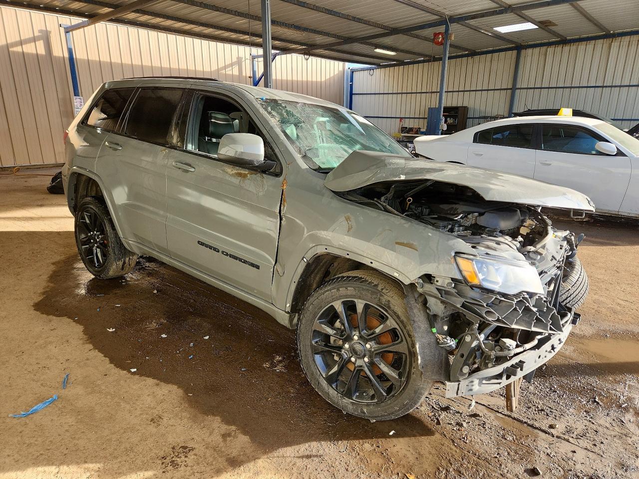 2020 Jeep Grand Cherokee Laredo