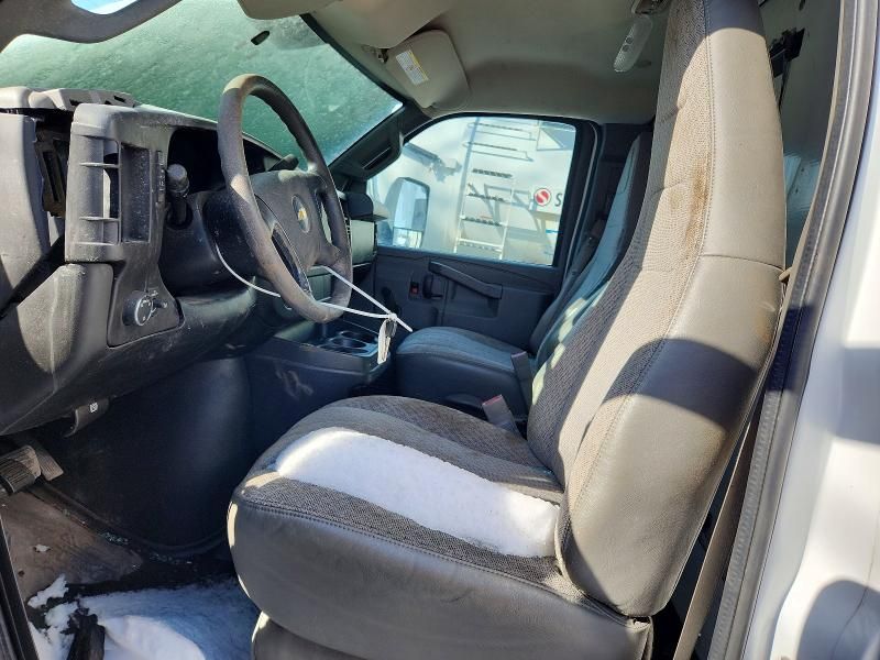 2016 Chevrolet Express G3-box Truck