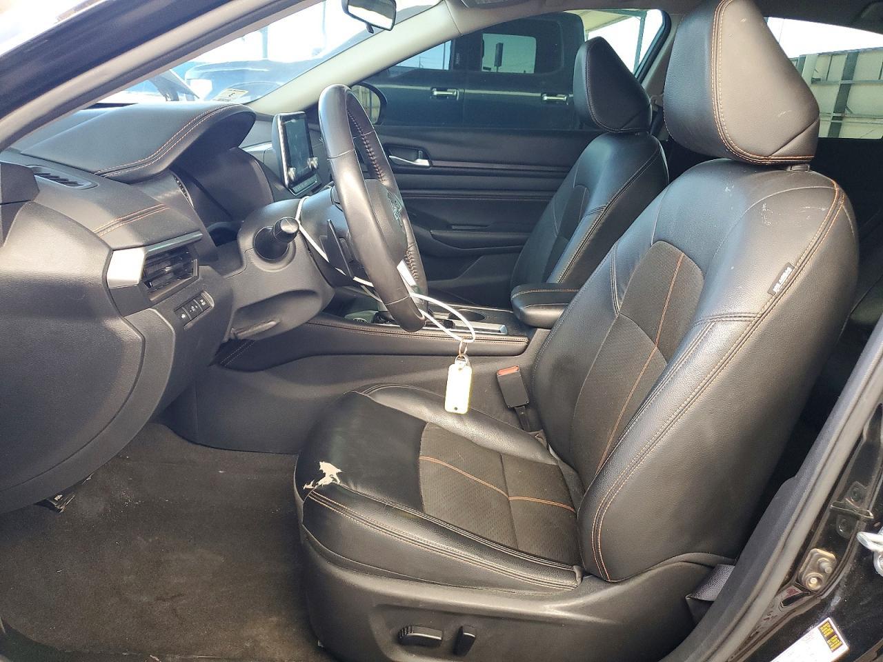 2022 Niss Altima 2.5 sr