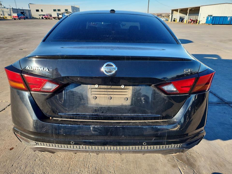2021 Nissan Altima sr