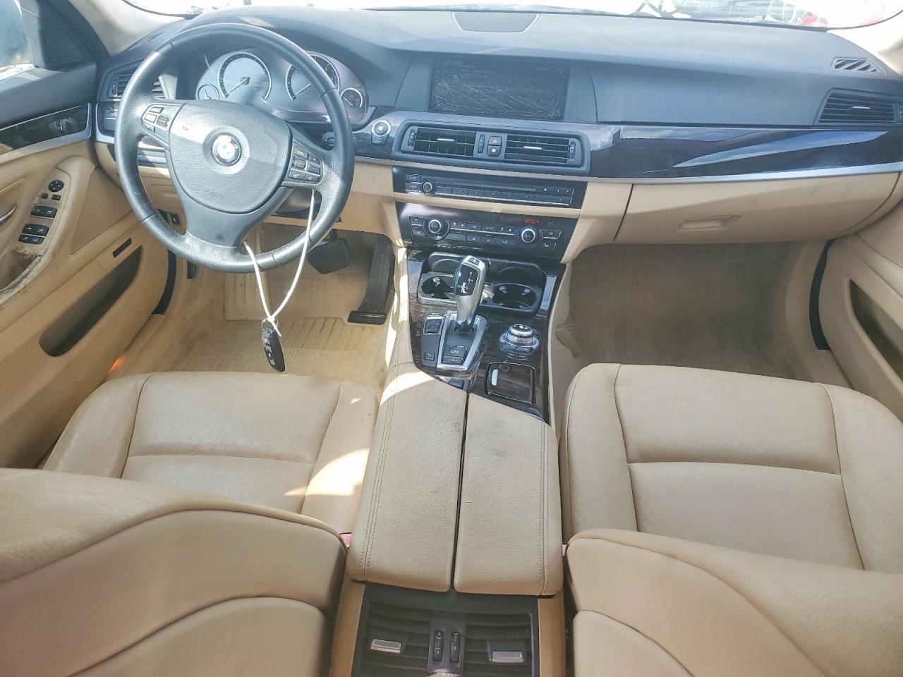 2013 BMW 528 i