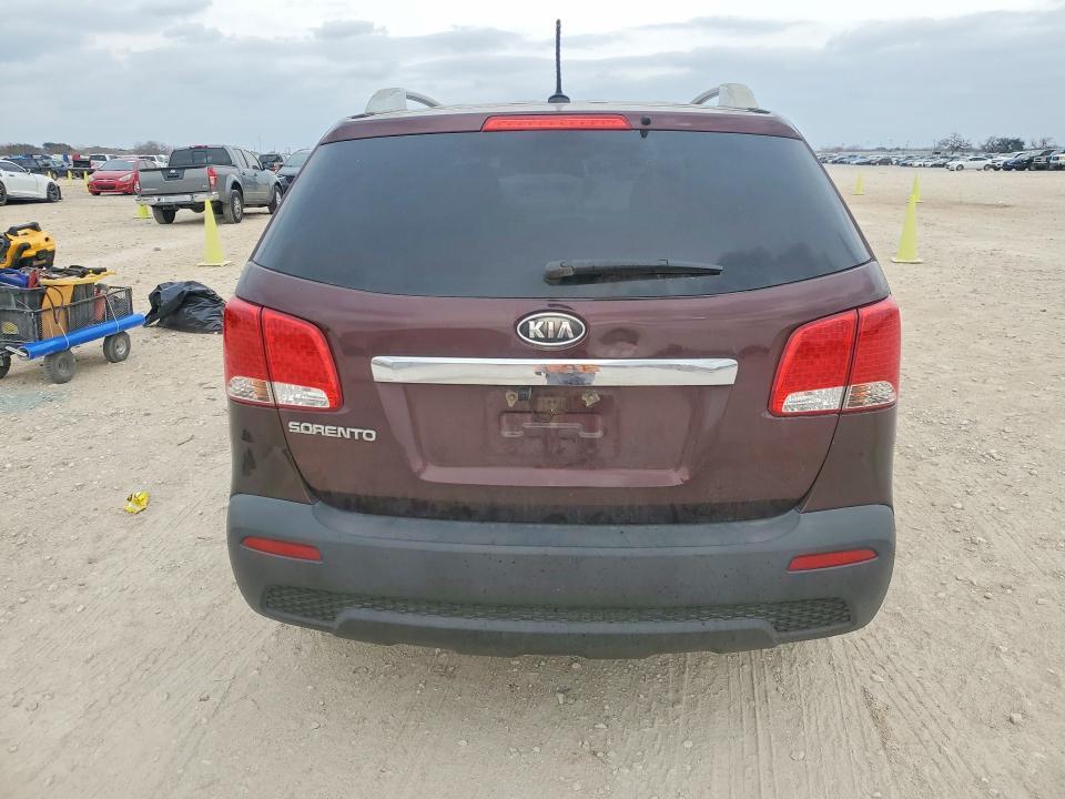 2013 KIA Sorento lx