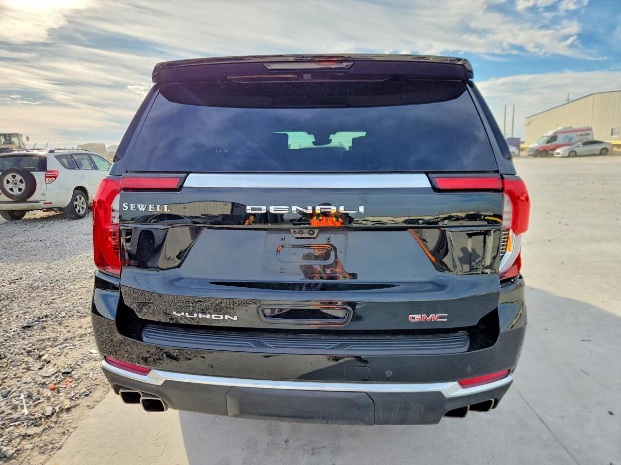 2025 GMC Yukon Denali