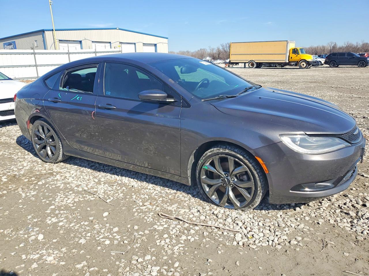 2015 Chrysler 200 s