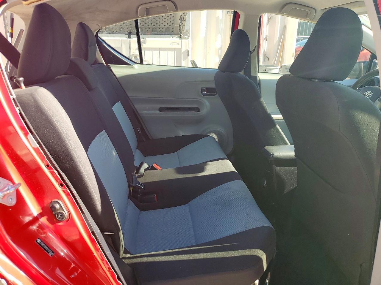 2013 Toyota Prius c