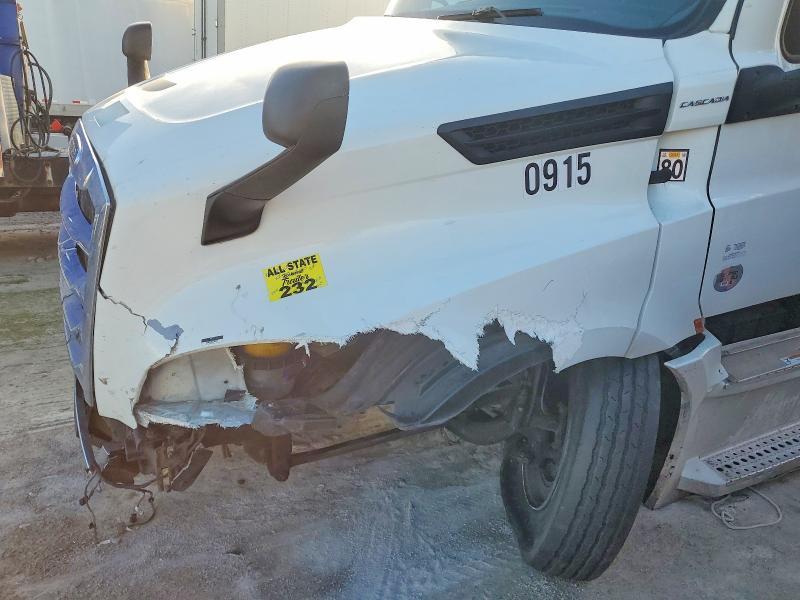 2018 Freigliner Cascadia 126