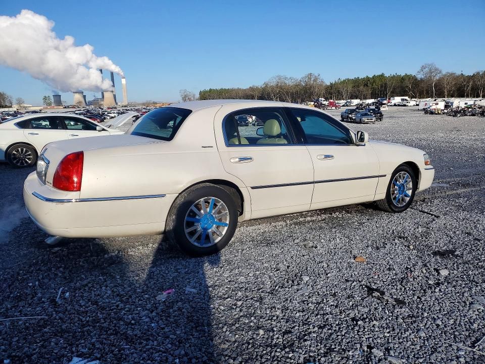 2007 Lincoln Town car Signature