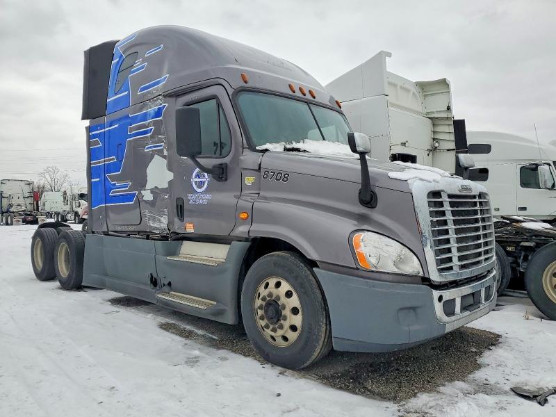 2017 Freightliner Cascadia 125 Semi Truck