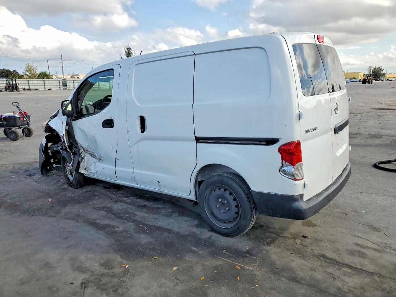 2019 Nissan NV200 S