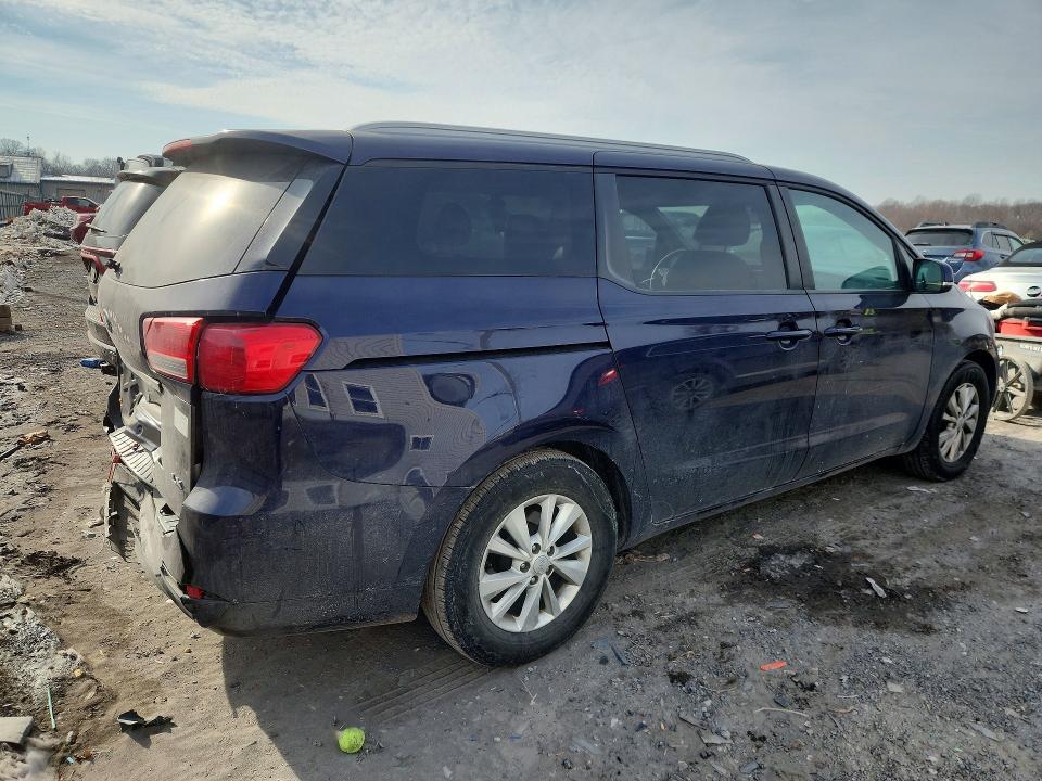 2018 KIA Sedona lx