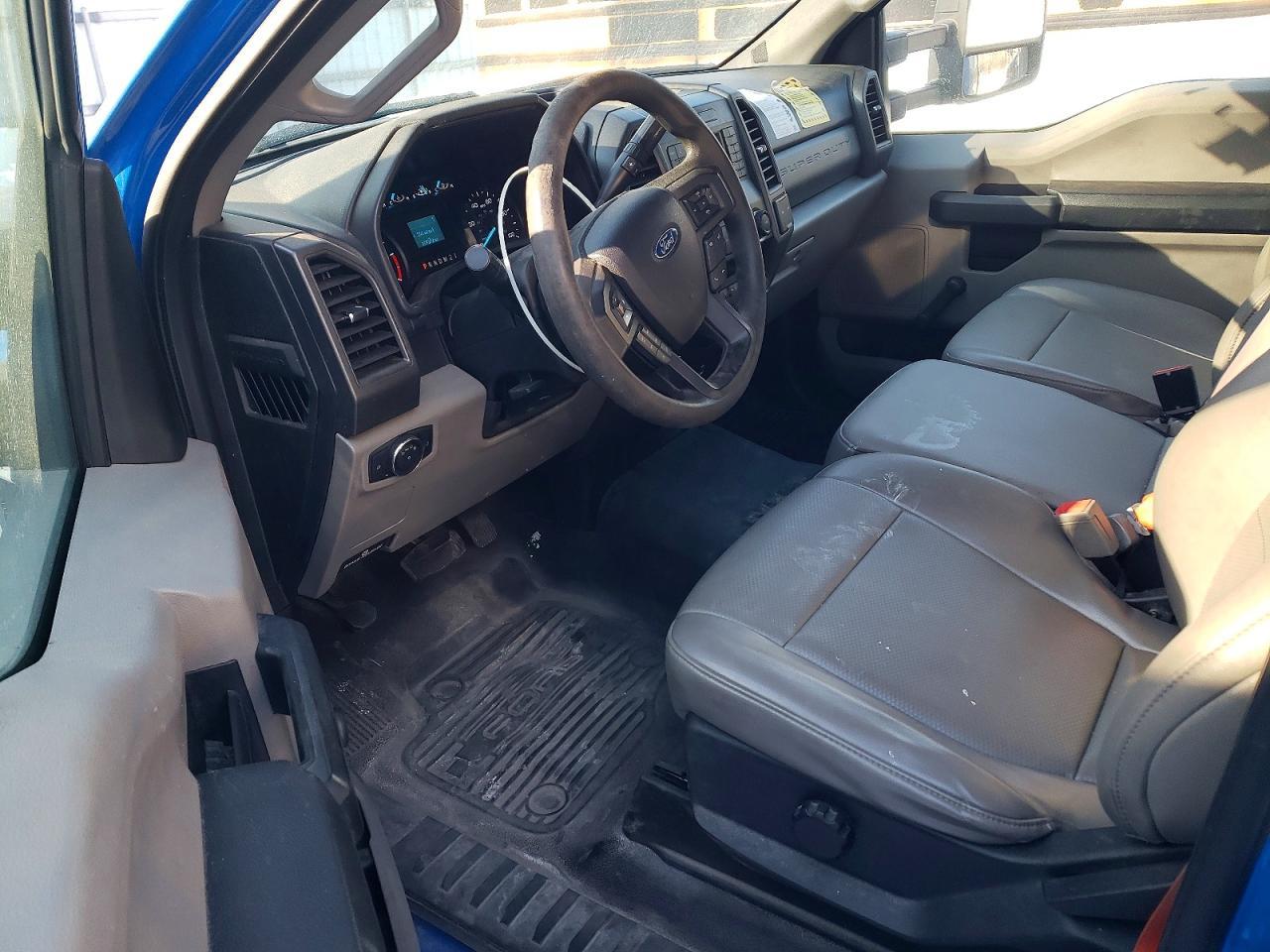 2019 Ford F450 Super Duty BOX Truck