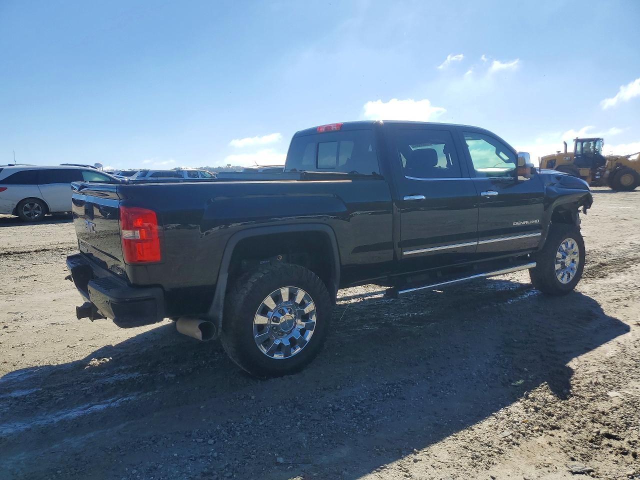 2015 GMC Sierra K2500 Denali