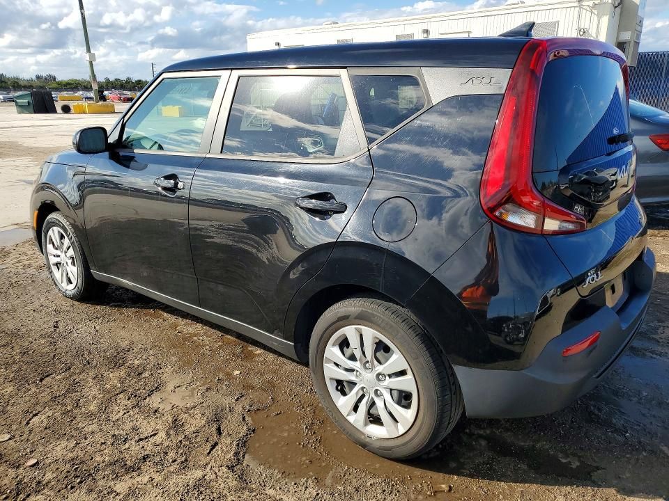2022 KIA Soul lx