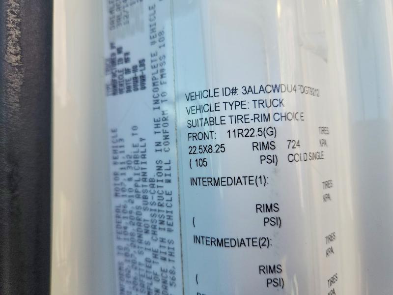 2015 Freightliner Business Class M2 box Truck