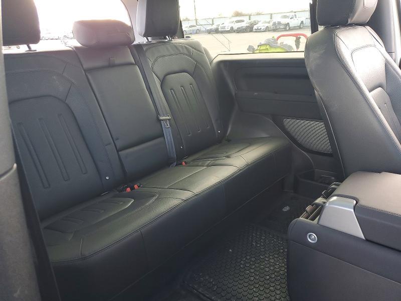 2021 Land Rover Defender 90 s