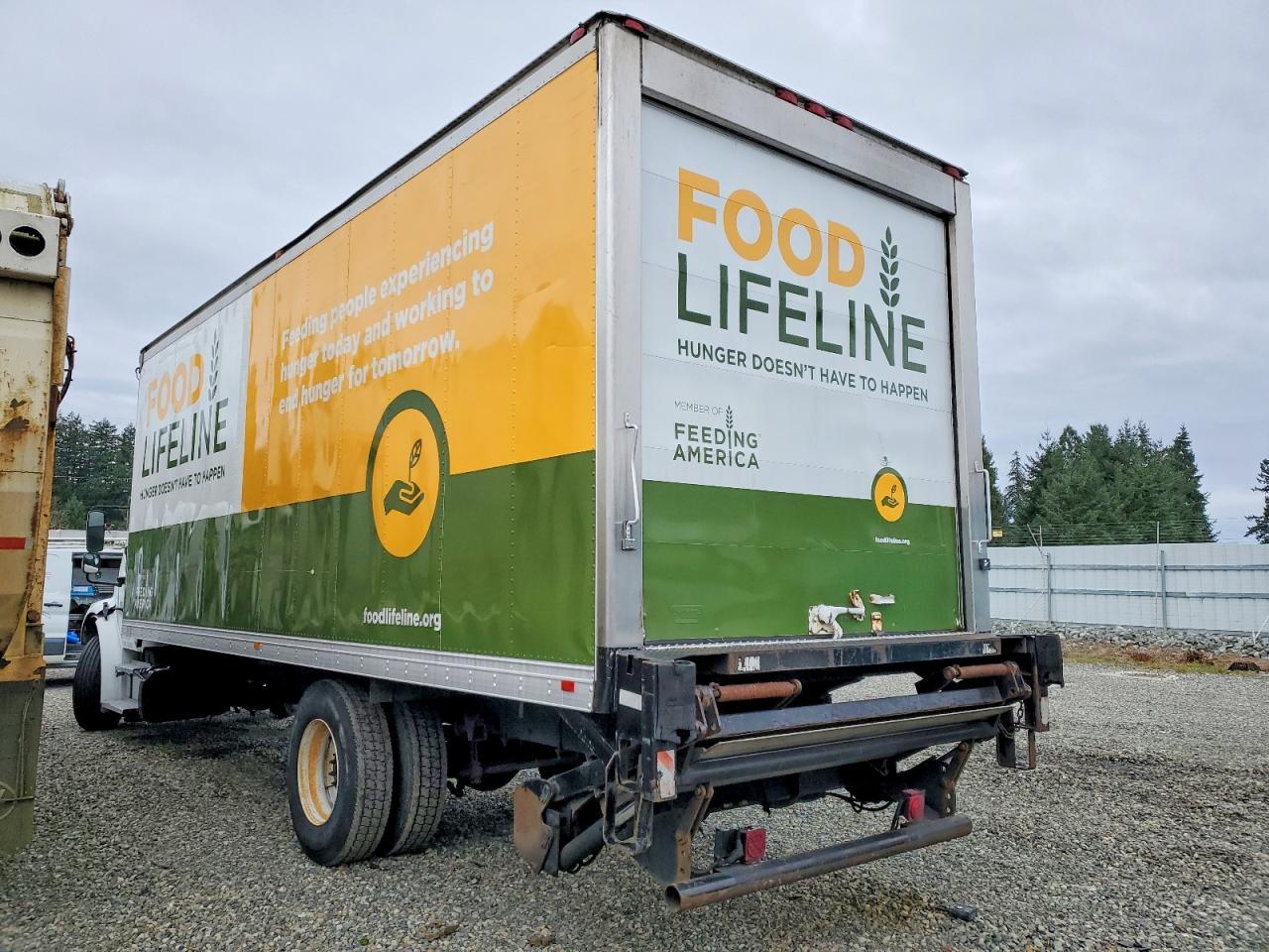 2011 Freightliner Business Class M2 Refrigerated BOX Truck