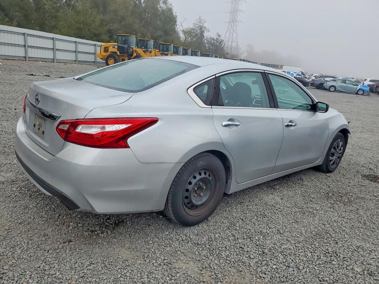2016 Niss Altima 2.5 s