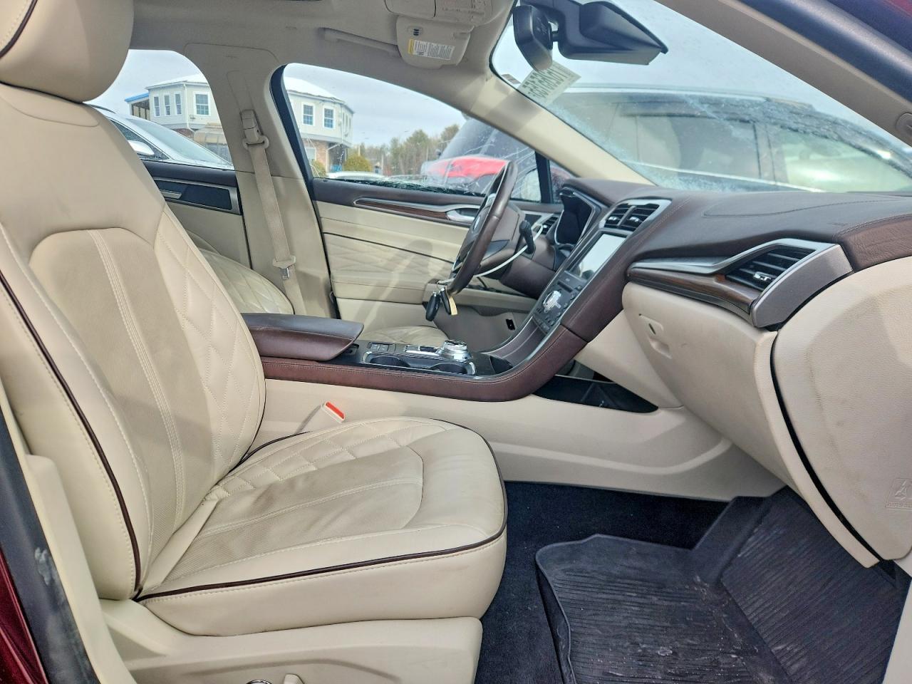 2018 Ford Fusion Titanium/platinum hev