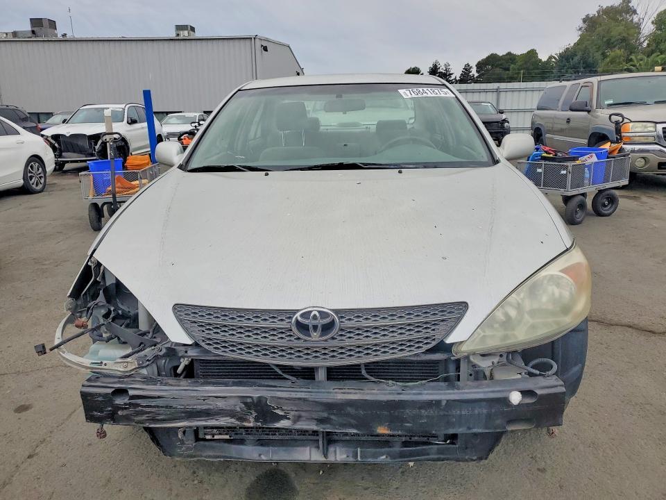 2002 Toyota Camry le