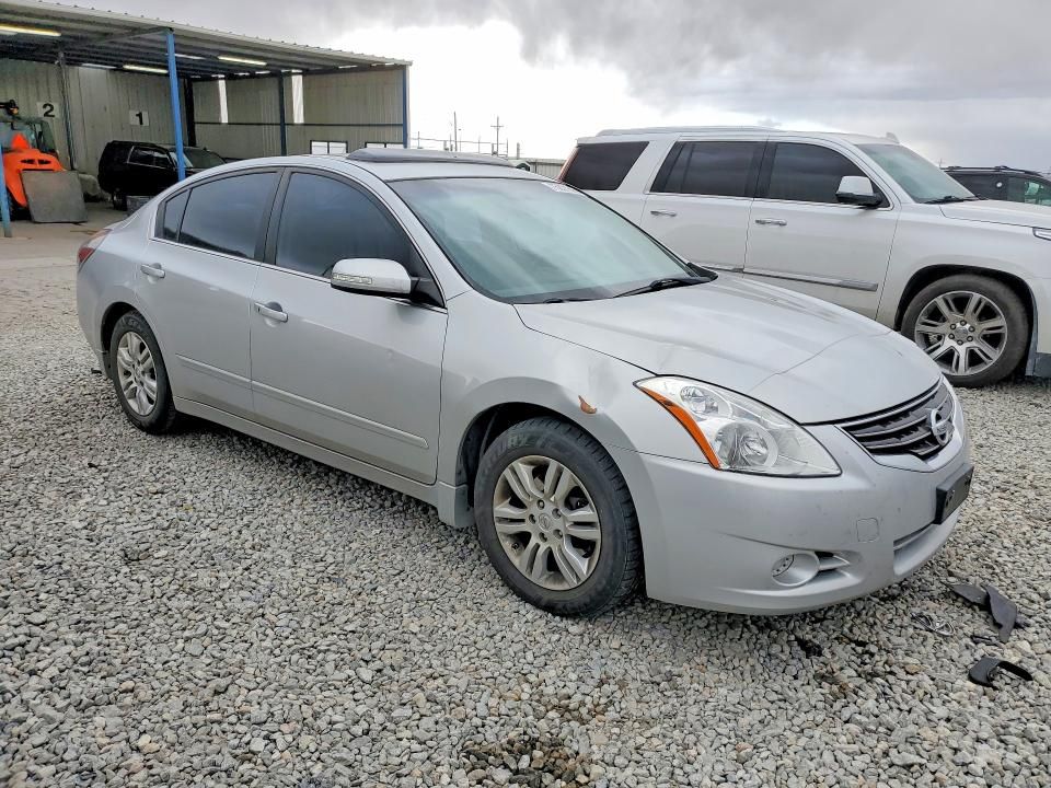 2010 Nissan Altima Base