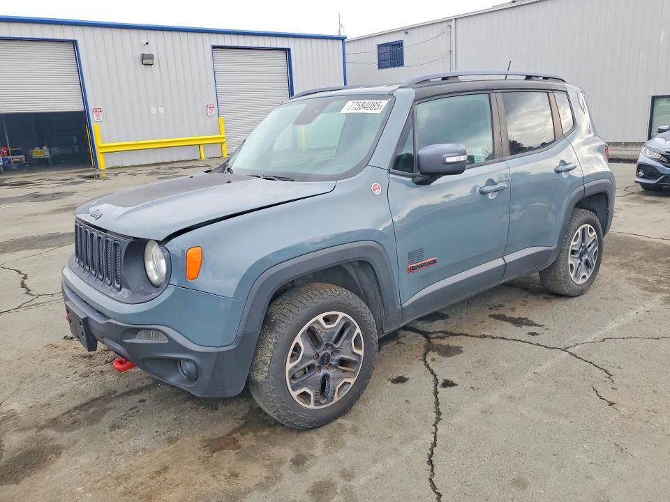 2015 Jeep Renegade Trailhawk