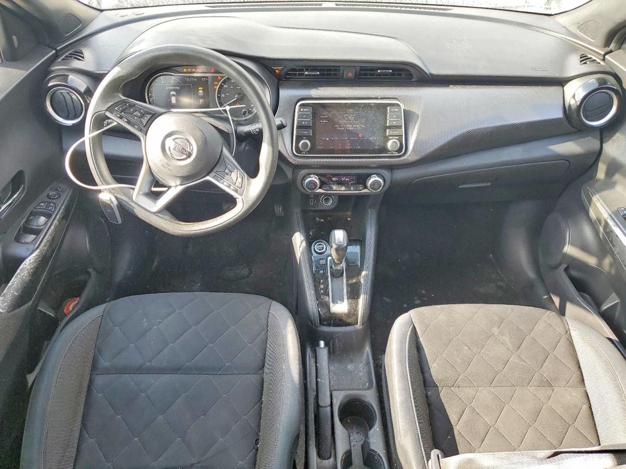 2020 Nissan Kicks sv