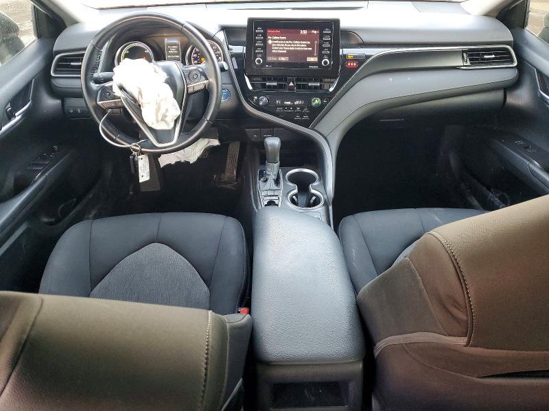 2022 Toyota Camry le