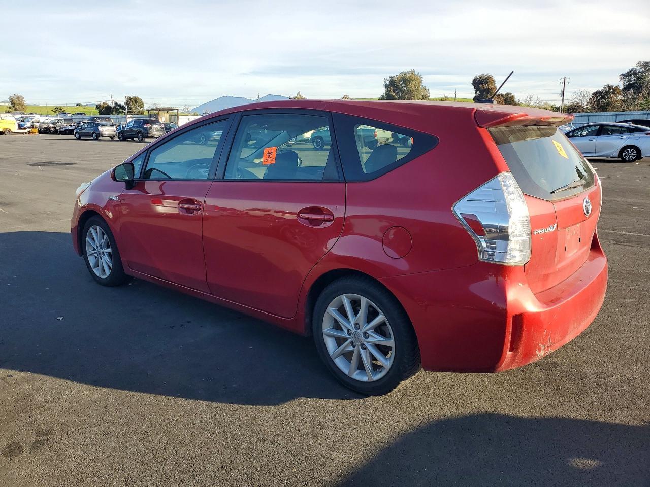 2013 Toyota Prius v Five