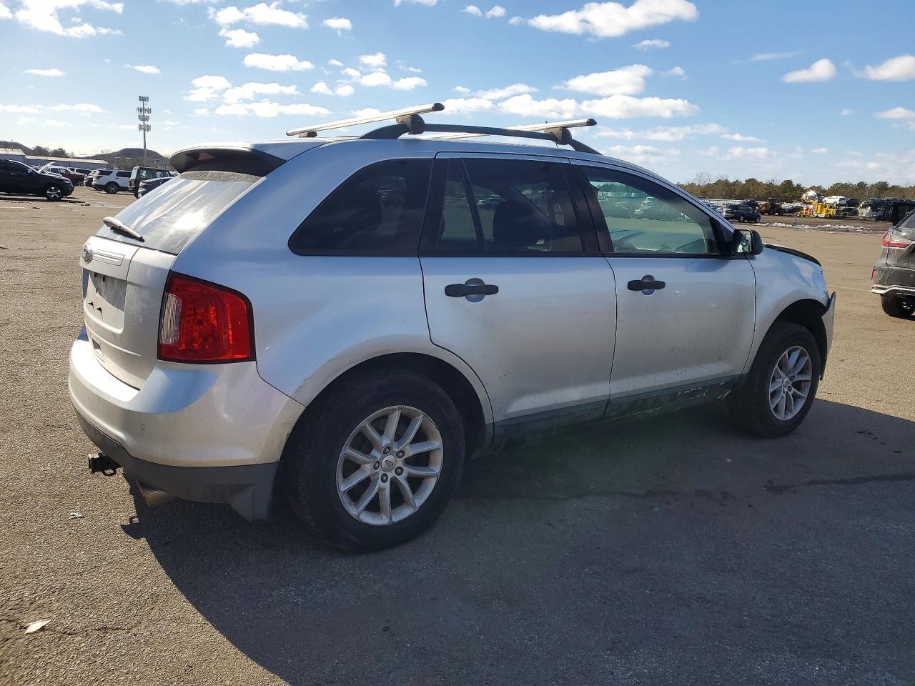 2013 Ford Edge se
