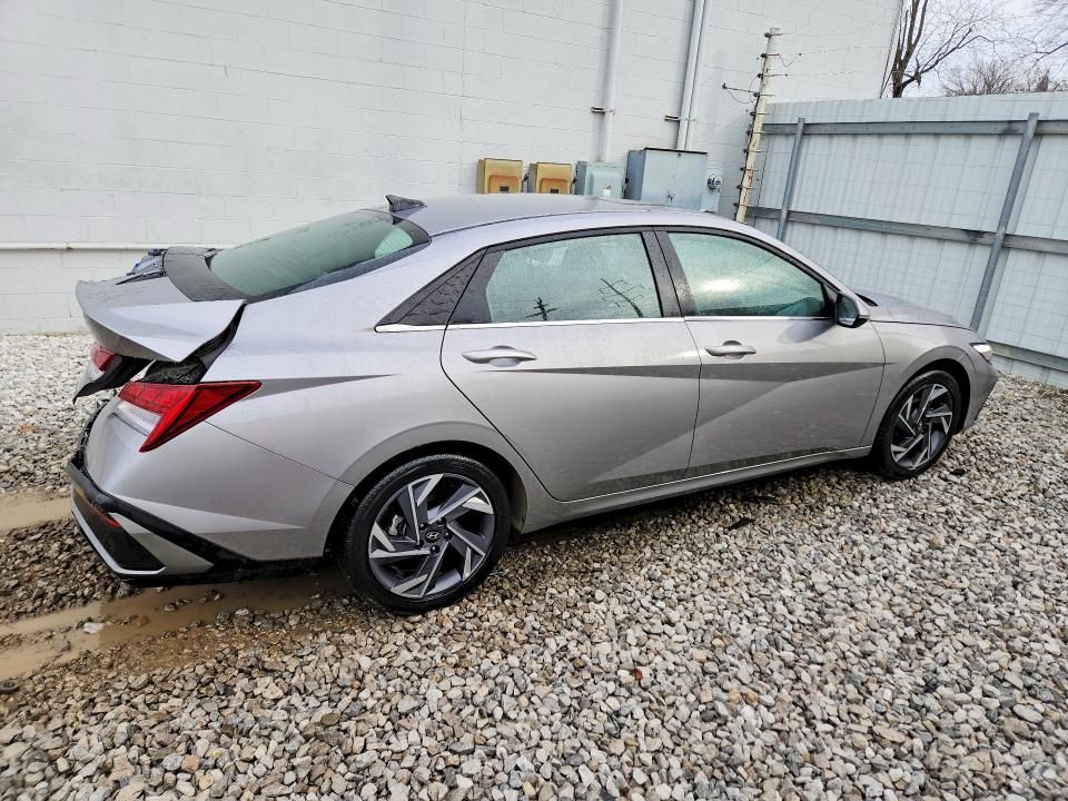 2025 Hyundai Elantra Limited