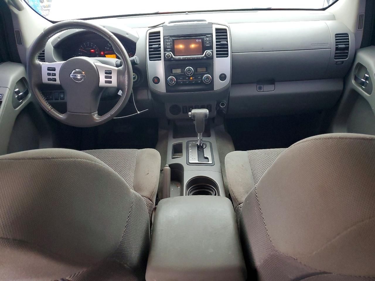 2016 Nissan Frontier s