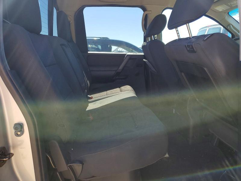 2013 Nissan Titan s