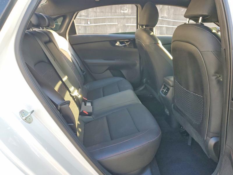 2024 KIA Forte gt