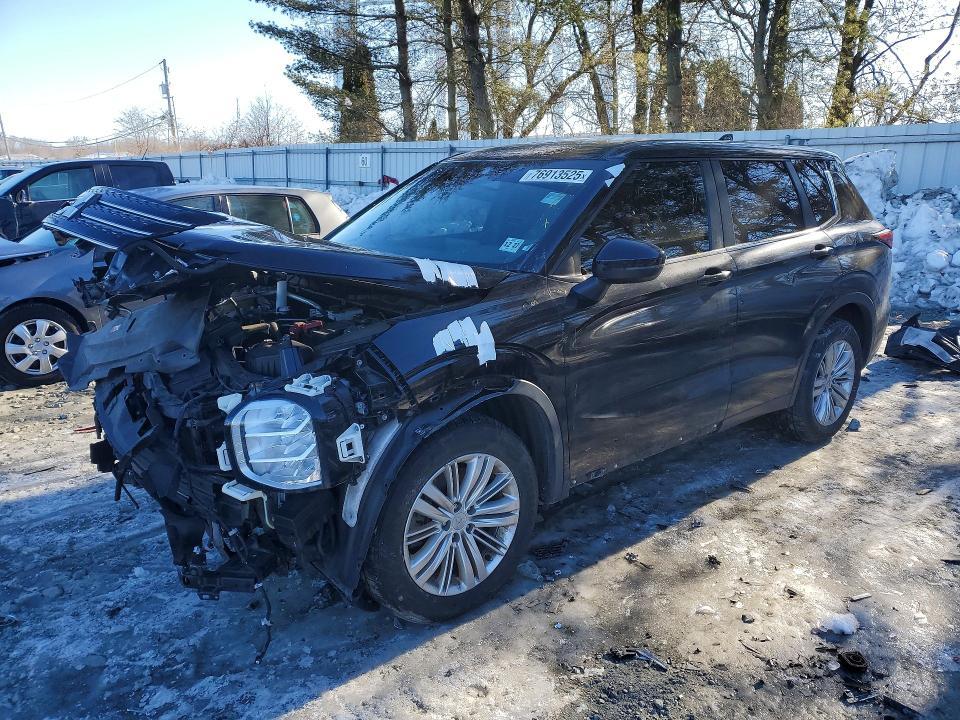 2023 Mitsubishi Outlander es