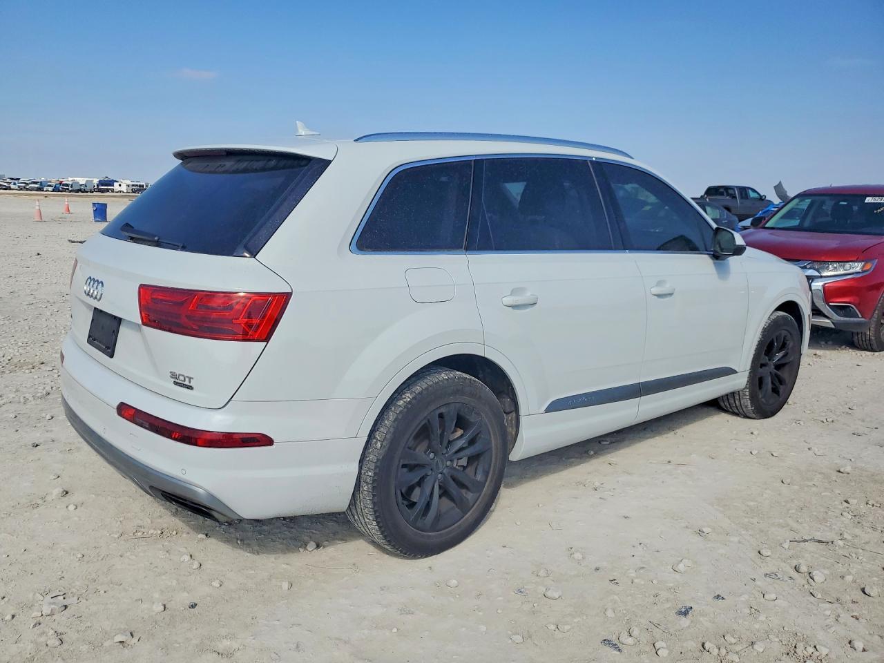 2017 Audi Q7 Premium Plus