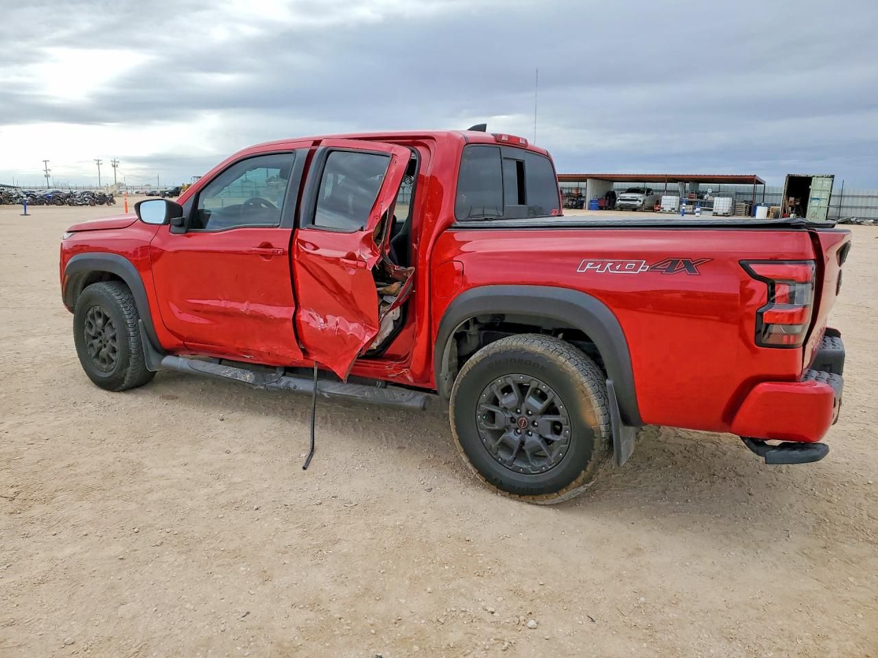 2022 Nissan Frontier s