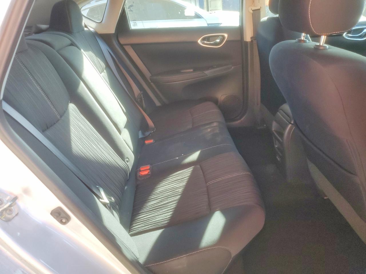2018 Niss Sentra s