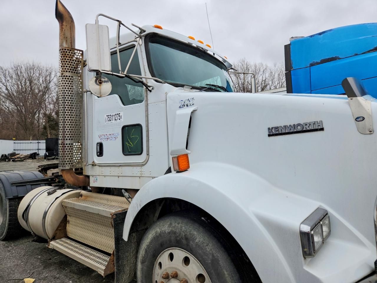 2009 Kenworth T880 Semi Truck