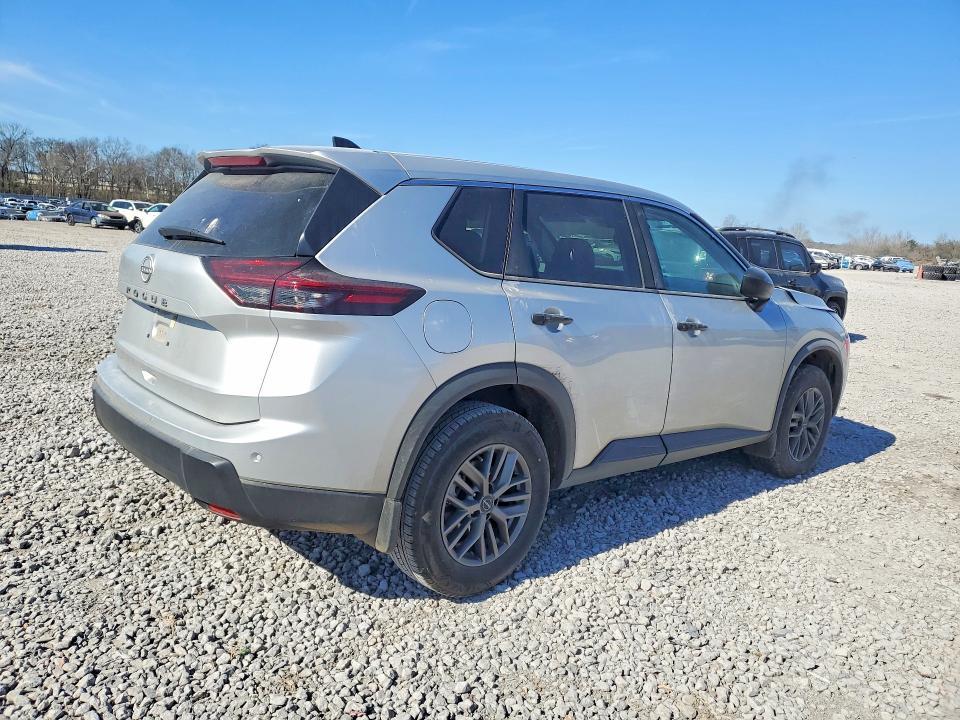 2025 Nissan Rogue s