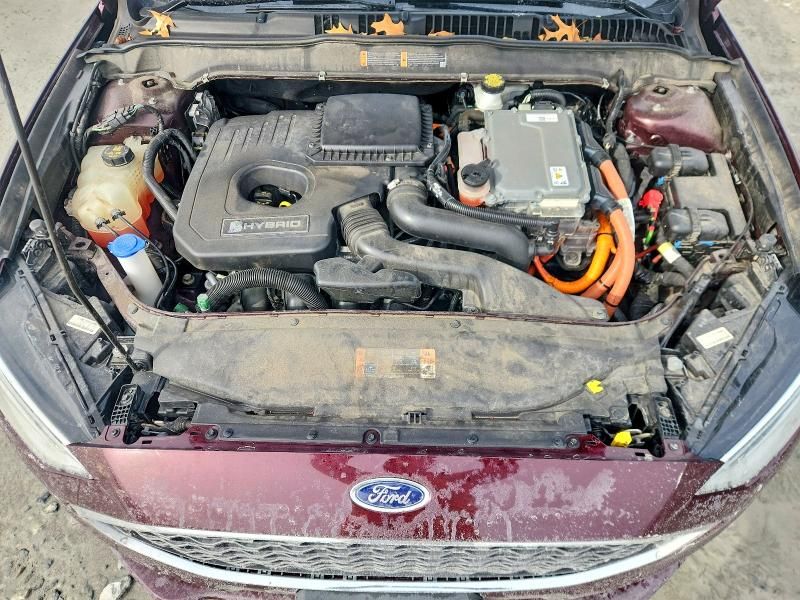 2018 Ford Fusion Titanium/platinum hev