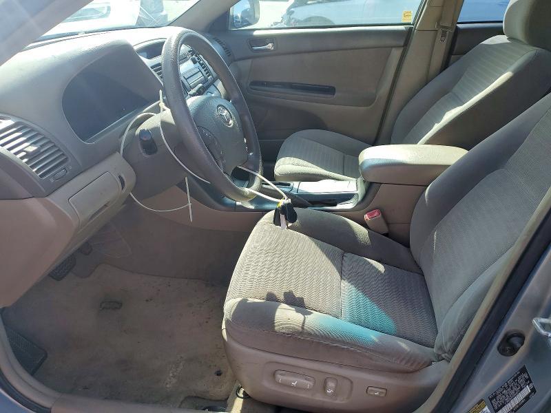 2005 Toyota Camry le